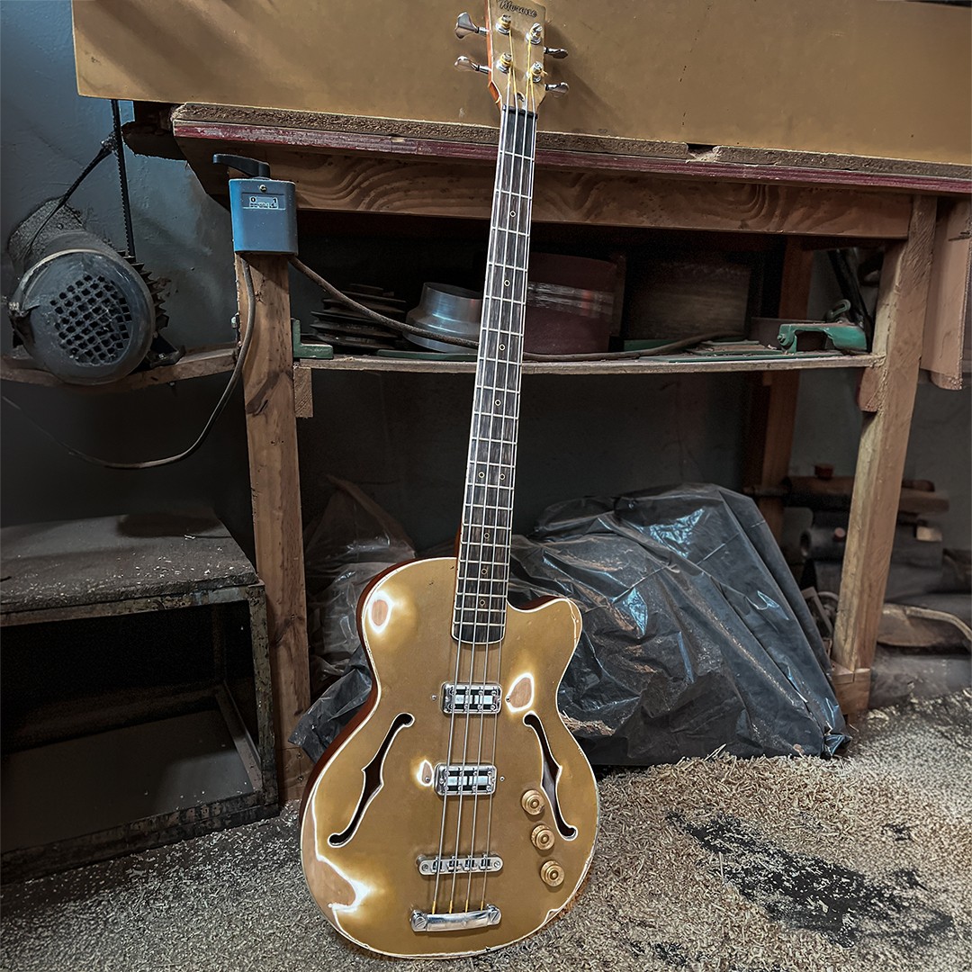 bajo-4-cuerdas-big-bass-hueco-1