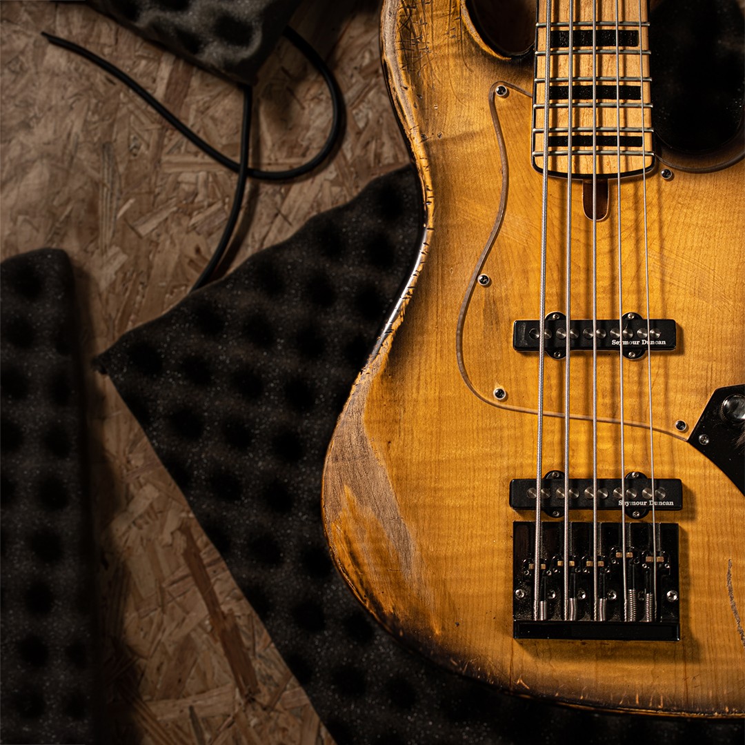 bajo-5-cuerdas-signature-jony-2